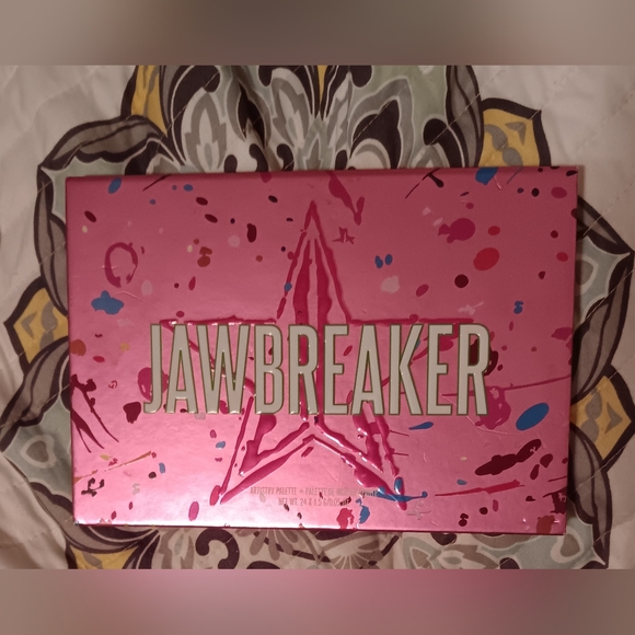 Jeffree star eyeshadow pallete - Picture 4 of 4